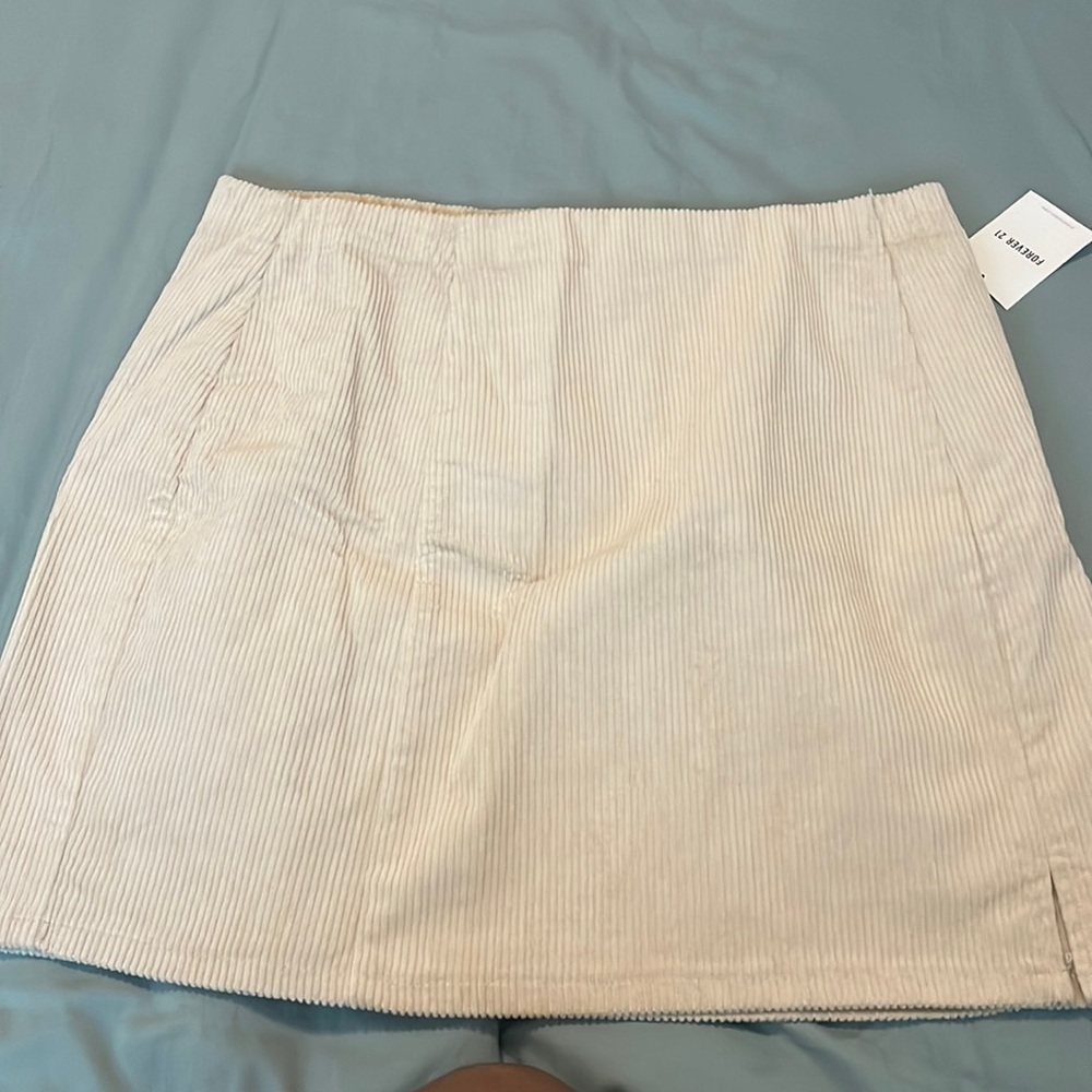 Knit cream skirt